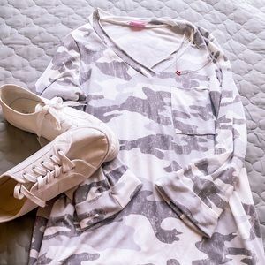 Boutique Fun long sleeved T-shirt!